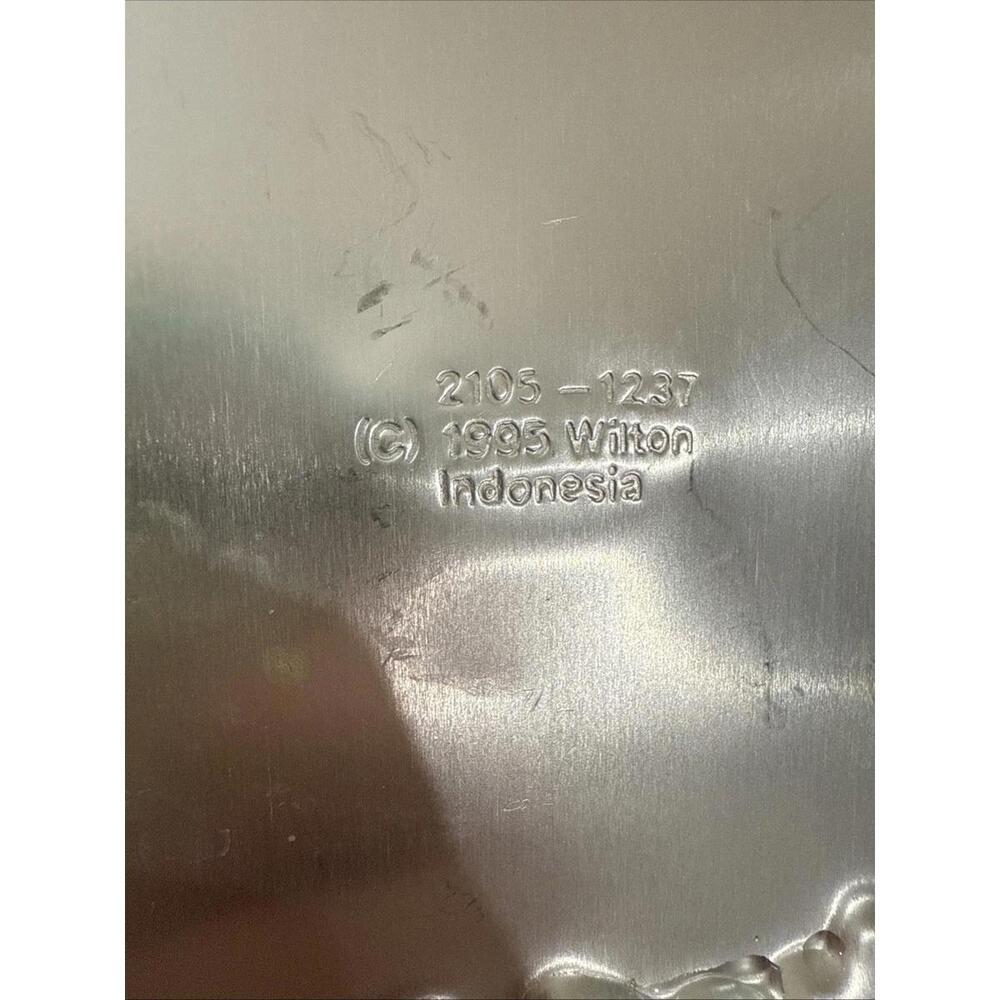 Vintage 1995 Wilton Over the Hill Birthday Cake Pan 2105-1237 - Picture 2 of 3